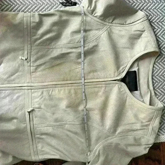 Almost new Classiques Entier leather jacket from Nordstrom size XL - Picture 9 of 10